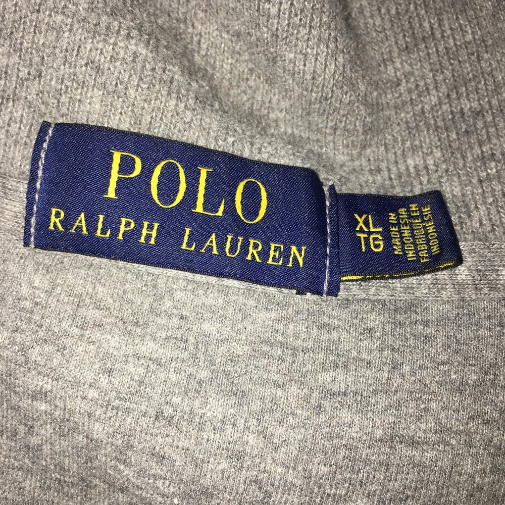 💥CLOSET CLEANOUT💥 - Picture 2 of 2